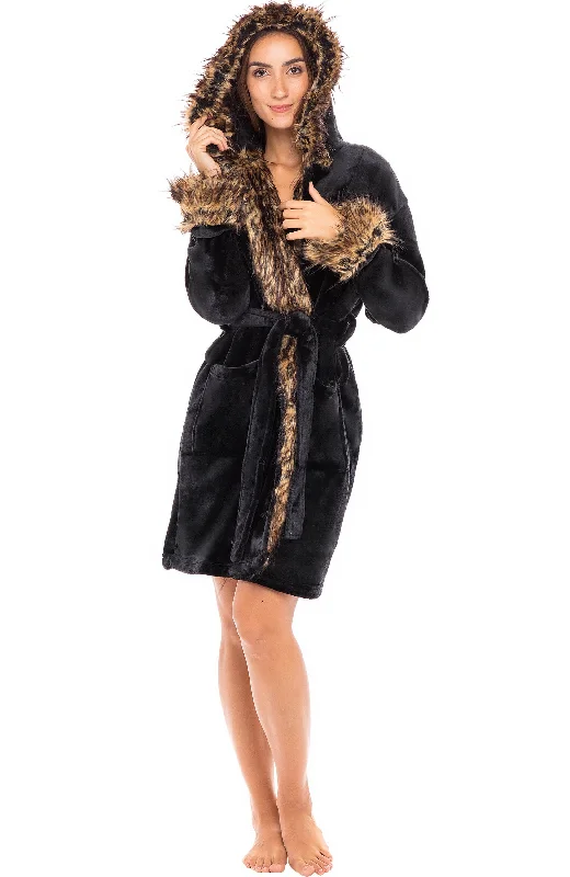 Women's Plush Fleece Robe with Faux Fur Accents, Short Bathrobe